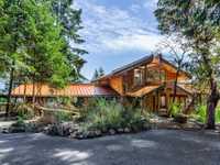 ARCHITECTURAL SHOW STOPPER ON BOWEN ISLAND