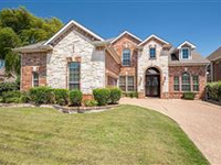 GORGEOUS AND OPEN FAMILY HOME IN IRVING