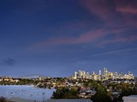 SPACIOUS PRIVATE HOME WITH INCREDIBLE SYDNEY VIEWS