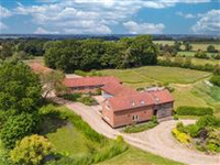 BRIGHT AND CONTEMPORARY PERIOD BARN CONVERSION