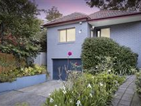 HUNTERS HILL HOME BLENDS CHARM AND MODERN COMFORTS
