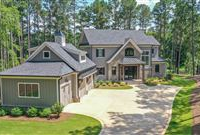 IMMACULATE NEW GOLF COURSE HOME