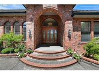 BEAUTIFUL SECLUDED 33-ACRE ESTATE