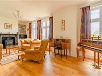 DOUBLE FRONTED PROPERTY ON QUIET COUNTRY ROAD IN WESTERHAM