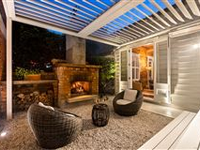 CHARM FILLED PERIOD HOME IN PREMIUM PARNELL POCKET
