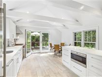 COMFORTABLE AND PRIVATE FARMHOUSE IN SOUTHAMPTON