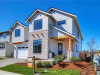 GORGEOUS OAKRIDGE HOMES RESIDENCE