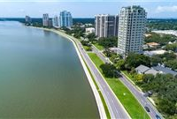 AMAZING 18TH FLOOR CONDO