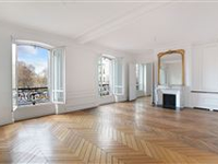 PRISTINELY BRIGHT AND OPEN APARTMENT