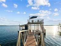 ESCAPE TO YOUR OWN PRIVATE LAKE SANCTUARY