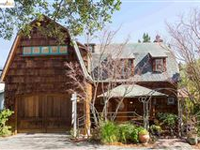 DESIRABLE UPPER ROCKRIDGE CUSTOM CRAFTSMAN HOME