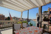 APARTMENT WITH TERRACE AND PRIVATE MOORING