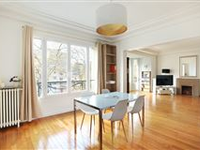 SPACIOUS, UPDATED APARTMENT
