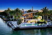 ARCHITECTURAL AWARD-WINNING RESIDENCE