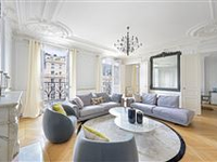 THOUGHTFULLY REMODELED APARTMENT