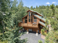 CUSTOM LUXURY MOUNTAIN HOME