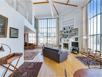 A MAGNIFICENT APARTMENT