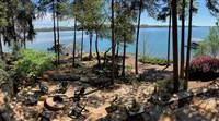 A BEAUTY INSIDE AND OUT ON LAKE KEOWEE