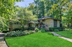 A REMARKABLE PRAIRIE STYLE RETREAT
