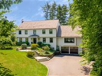 PRIVATE INVITING FIVE-BEDROOM HOME