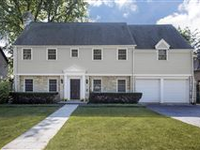 STATELY FAMILY HOME ON A BEAUTIFUL LANDSCAPED LOT