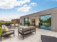 EXCEPTIONAL LATERAL PENTHOUSE APARTMENT