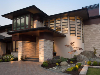 LUXURY OCEANFRONT WITH YEAR-ROUND PRIVATE MOORAGE!