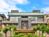 CONTEMPORARY ELEGANCE