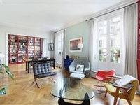 WONDERFUL CENTRALLY LOCATED FAMILY RESIDENCE