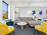 MINT CONDITION SPACIOUS AND AIRY CORNER HOME