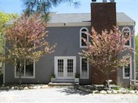 LOCATED ON A PERFECTLY PRIVATE PROPERTY WITH OLD TREES AND PLANTINGS