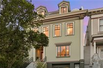 STUNNING COLE VALLEY HOME