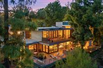ARCHITECTURALLY EXQUISITE TREEHOUSE