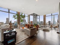 LUXURY LIVING HIGH IN 65 E MONROE