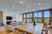 BEAUTIFULLY RENOVATED RESIDENCE IN LIONSHEAD