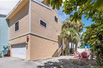 STUNNING SIESTA KEY TOWNHOME AT THE SHORES OF WORLD-FAMOUS CRESCENT BEACH