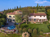 ELEGANT VILLA IN TORRICELLE AREA