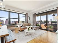 SUNNY AND AIRY HOME WITH PRIVATE BALCONY