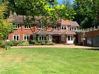 A UNIQUE AND SPACIOUS HOME WITHIN THE GROUNDS OF AN EXCLUSIVE PRIVATE ESTATE