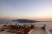 FULLY RENOVATED LUXURY MANSION IN SANTORINI
