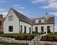 WONDERFUL OPPORTUNITY IN LAKE FOREST
