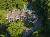 CUSTOM COLONIAL ON SIX-PLUS LUSH ACRES