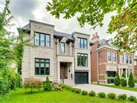 ALMOST NEW BEAUTY IN LAWRENCE PARK