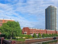KINZIE PARK BOUTIQUE MIDRISE BUILDING
