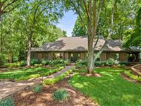 DESIRABLE COLLINS CREEK NEIGHBORHOOD