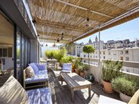 LOVELY APARTMENT WITH LARGE TERRACE