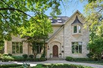 EXTRAORDINARY FAMILY-SIZED HOUSE
