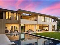 EXQUISITE BRENTWOOD MODERN MASTERPIECE
