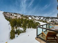 SLOPE-SIDE SOPHISTICATION