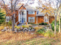 MODERN LAKE MICHIGAN RETREAT IN GATED COMMUNITY